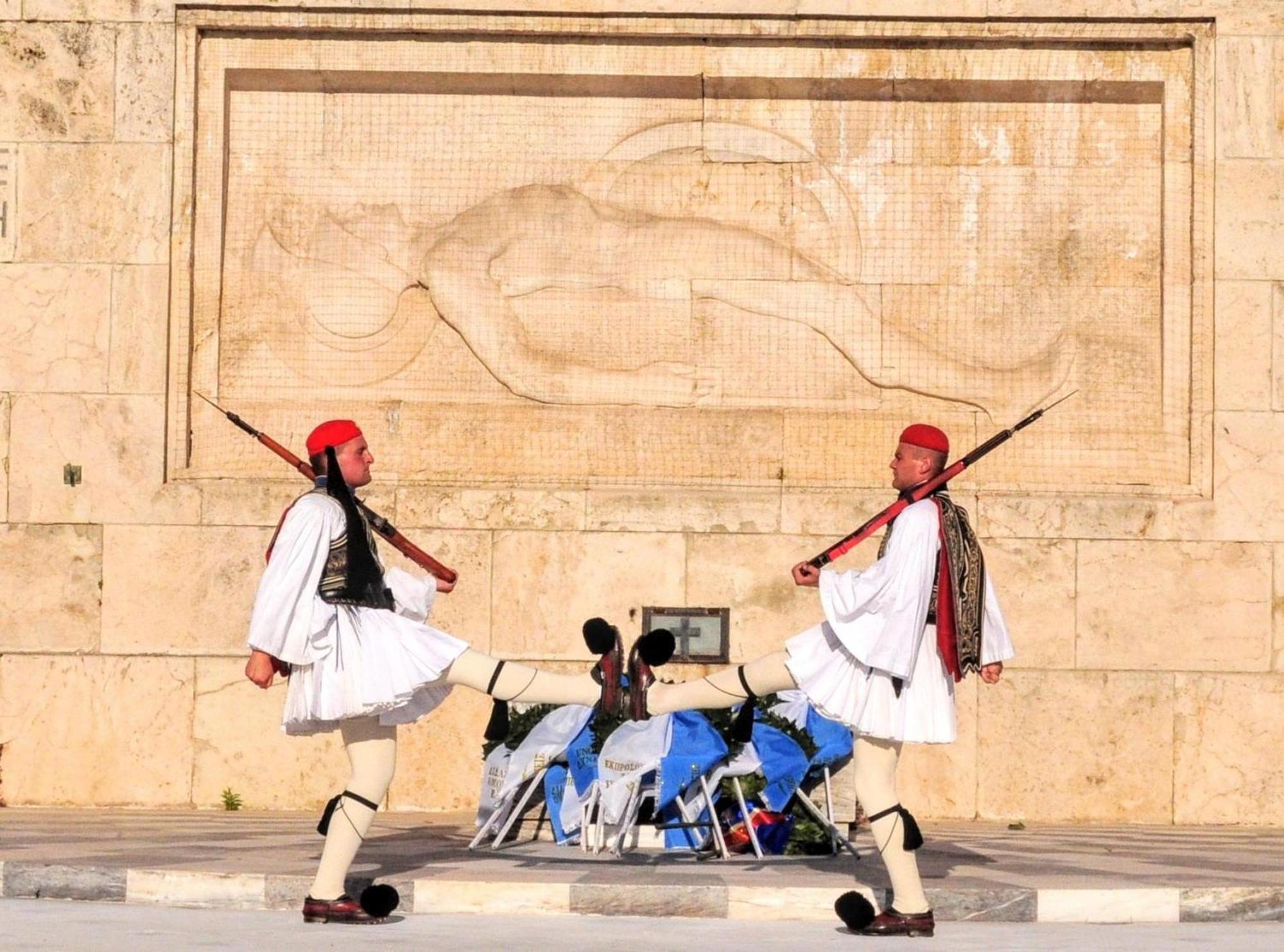 Elegant Under The Acropolis Апартаменты Афины